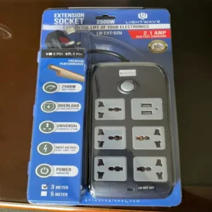 Multiprise Lightwave 5 prises universelles 2 ports USB – EXT-52U